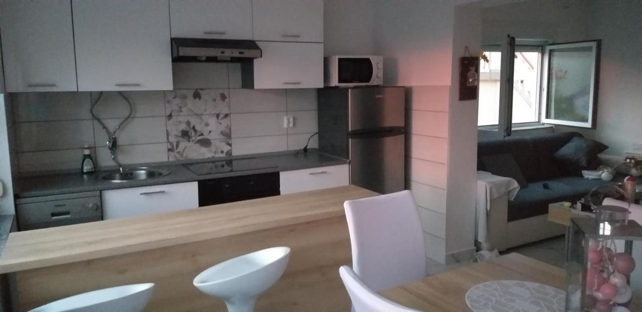 Apartman Zvoncica วรซี ภายนอก รูปภาพ